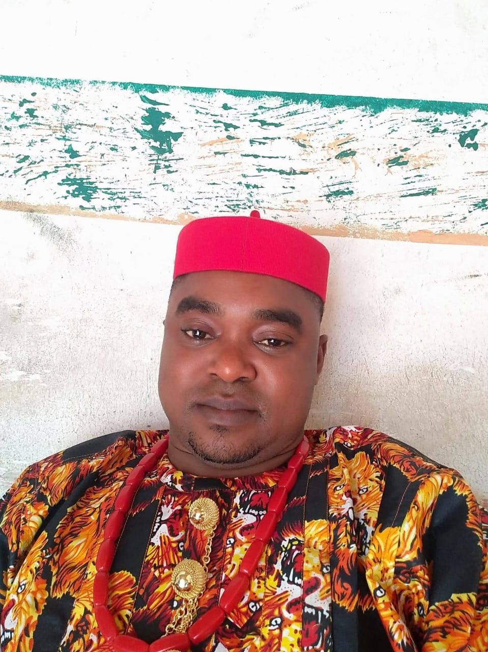 Prince Divine Manson Barifodum is an Ogoni born Human Rights Activist and a business man, he is the current MOSOP vice president coordinating the Lekuma Ogoni Special unit and the Natural leader of the Lekuma Ogoni Clan in Tai, Eleme and Oyigbo LGAs. He is the CEO of DeBed Masters Fabric, He hold a Bsc degree in Mass Communication from the prestigious Rivers State University (RSU).
Prince Divine campaign strongly against Human Rights Violation of the world indigenous people, He is into trucking business that earns him the South South coordinator of the Tipper Drivers Association of Nigeria Rivers State chapter.
